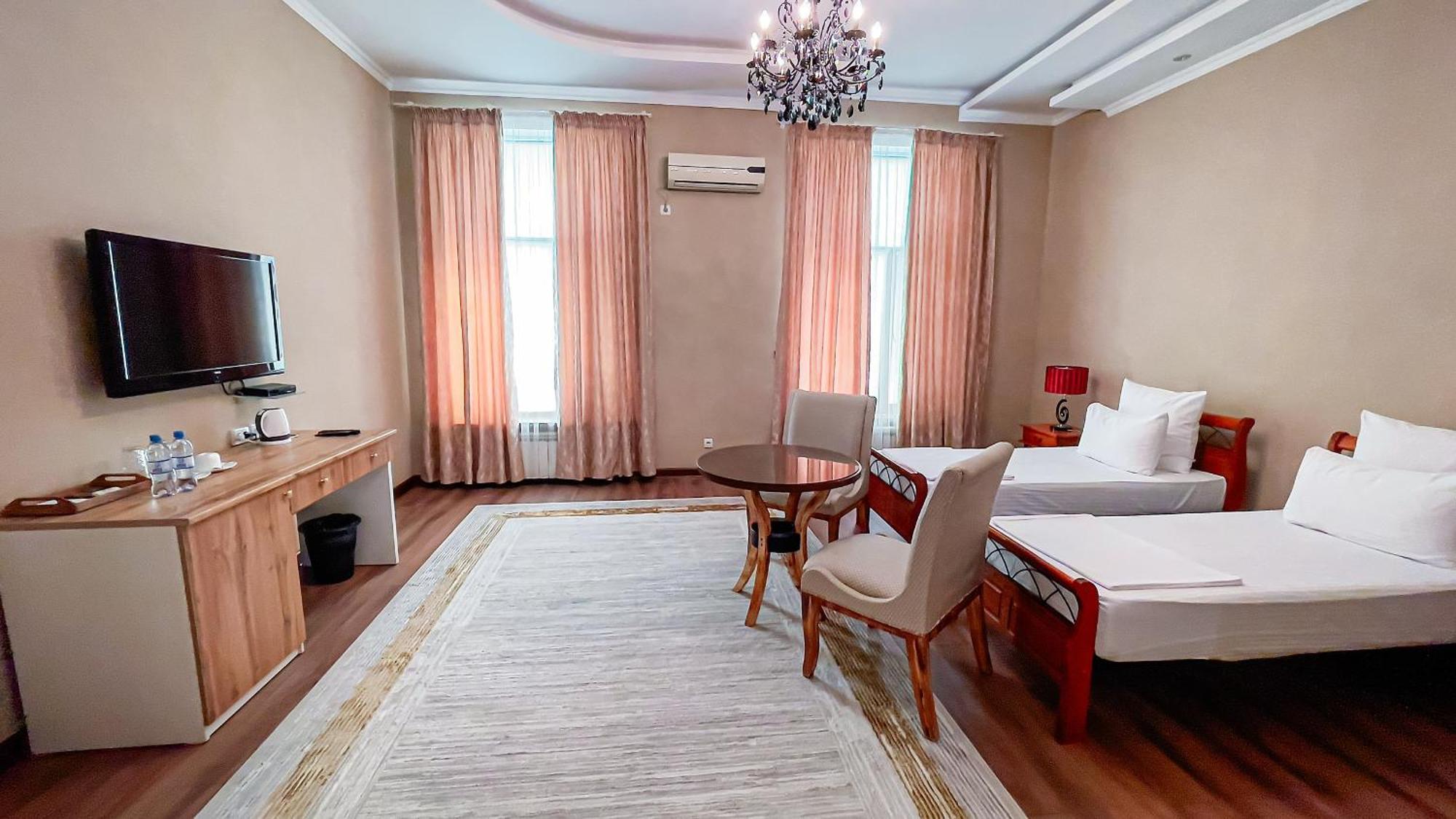 Altair Hotel Schymkent Exterior foto