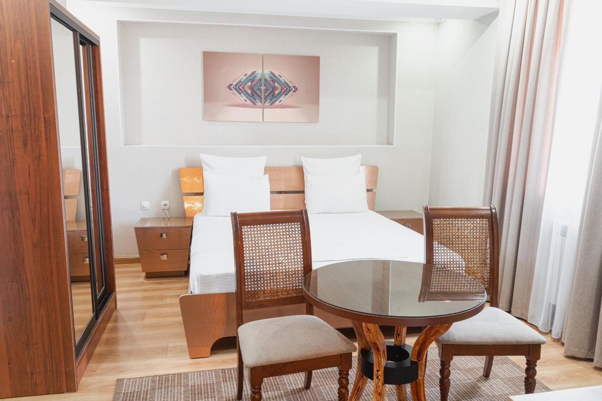Altair Hotel Schymkent Exterior foto