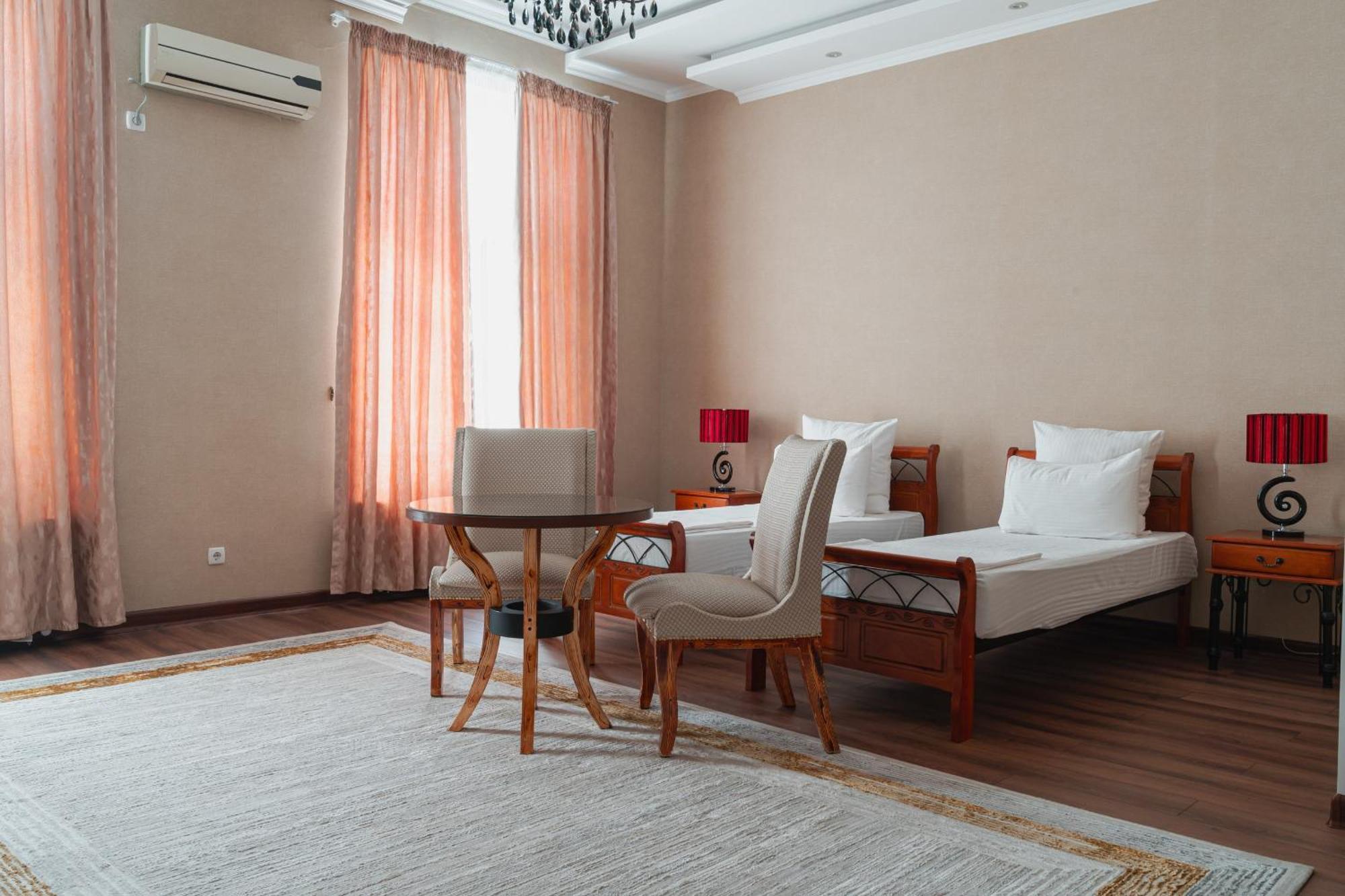 Altair Hotel Schymkent Exterior foto