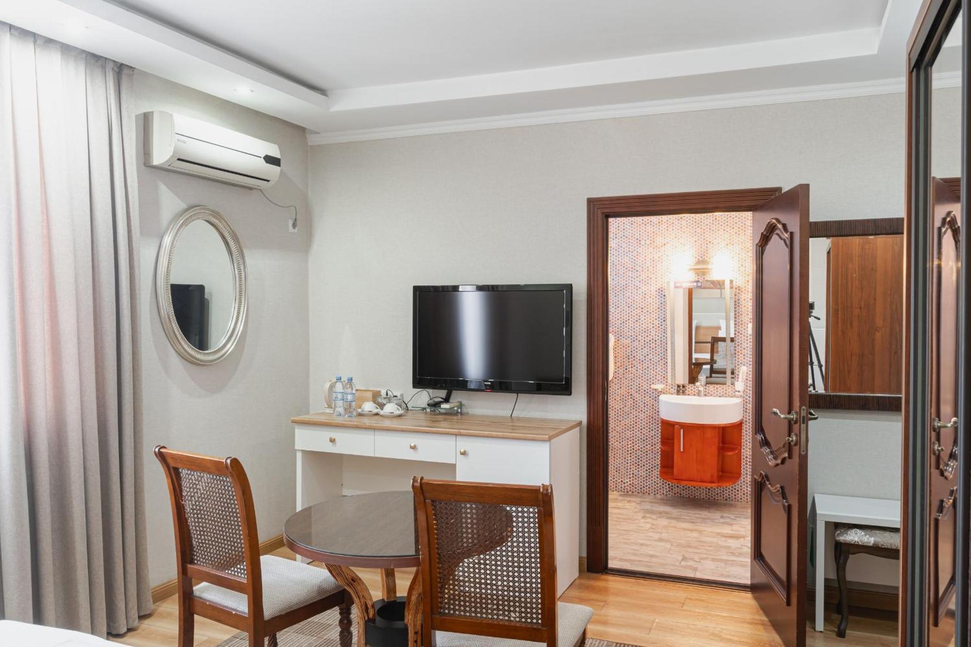 Altair Hotel Schymkent Exterior foto
