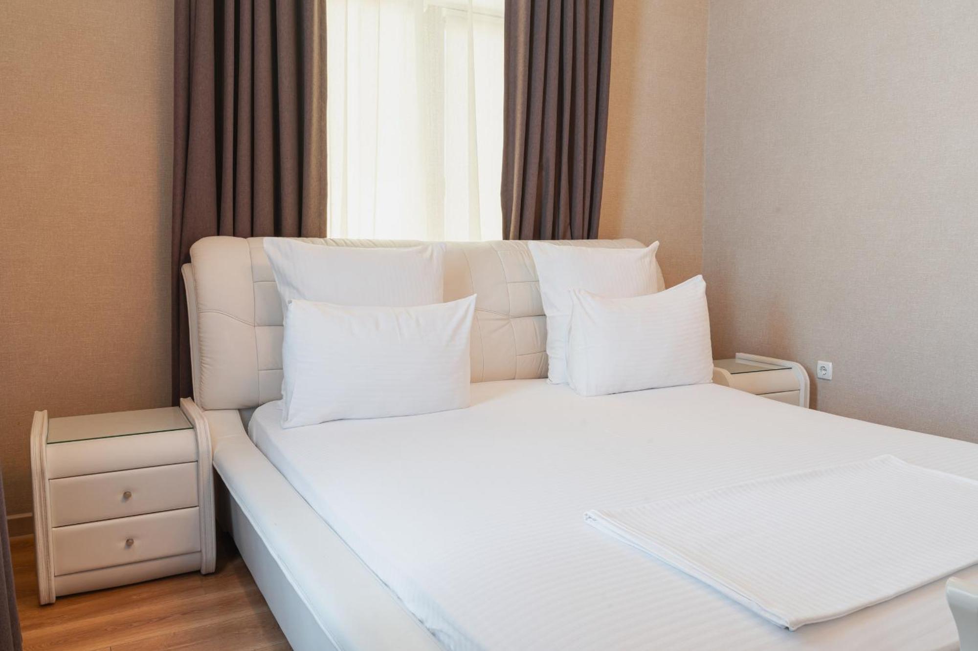 Altair Hotel Schymkent Exterior foto